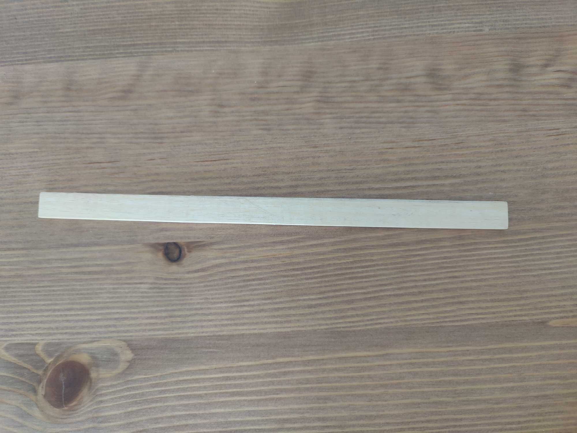 Listewki drewniane 26cm Gładkie 290-300szt
