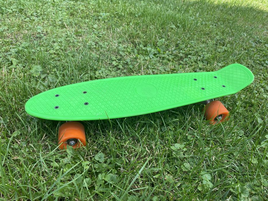 Zielona deskorolka fiszka