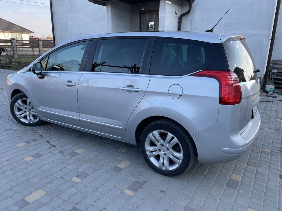 Peugeot 5008  2012  2,0hdi