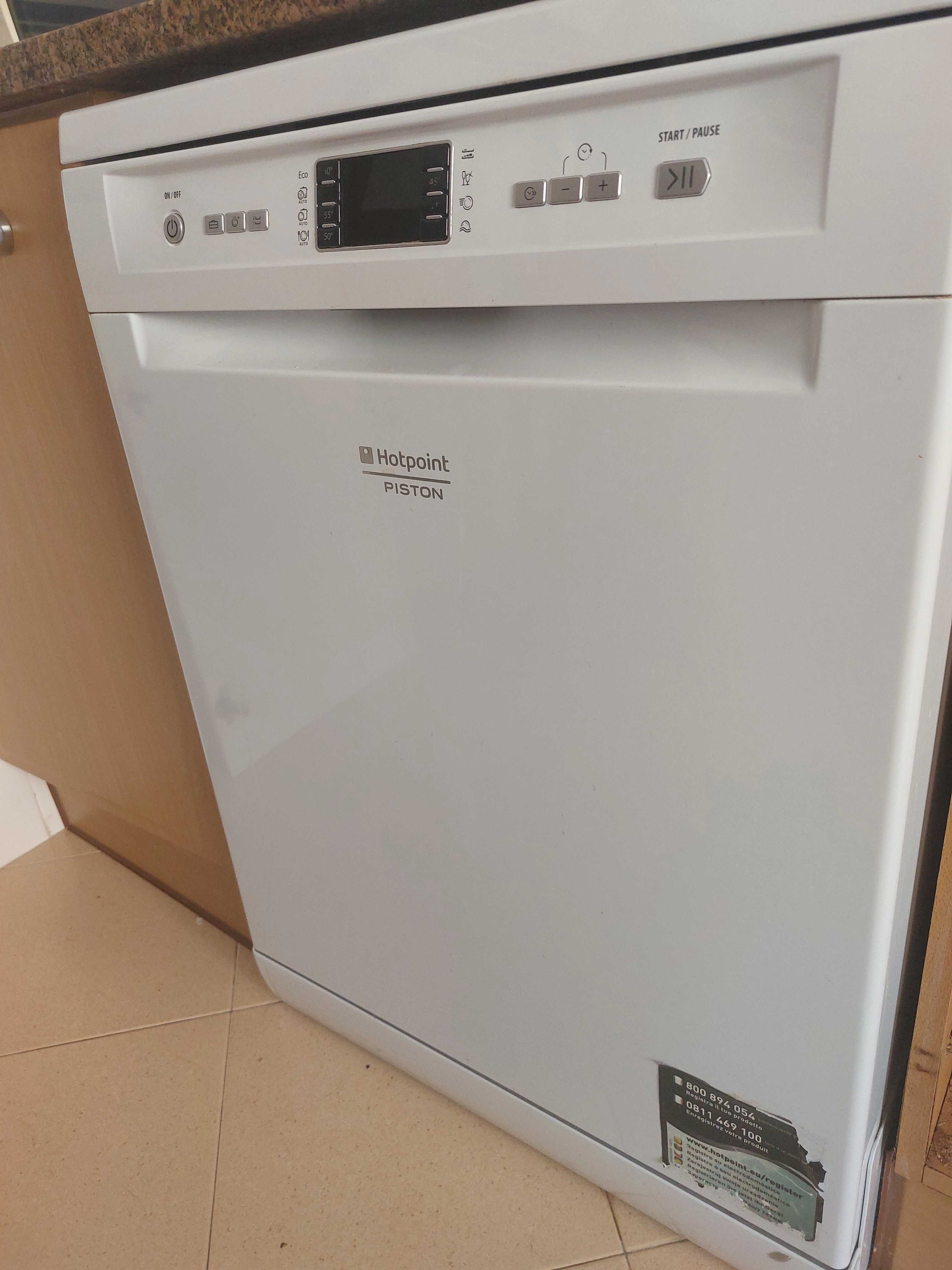 Máquina de lavar loiça hotpoint