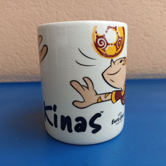 Caneca Vista Alegre de coleção Euro 2004 Portugal Kinas
