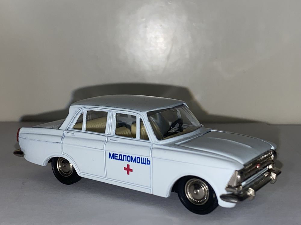 Модель 1:43 ссср Москвич 408 Медпомощь номерной А1