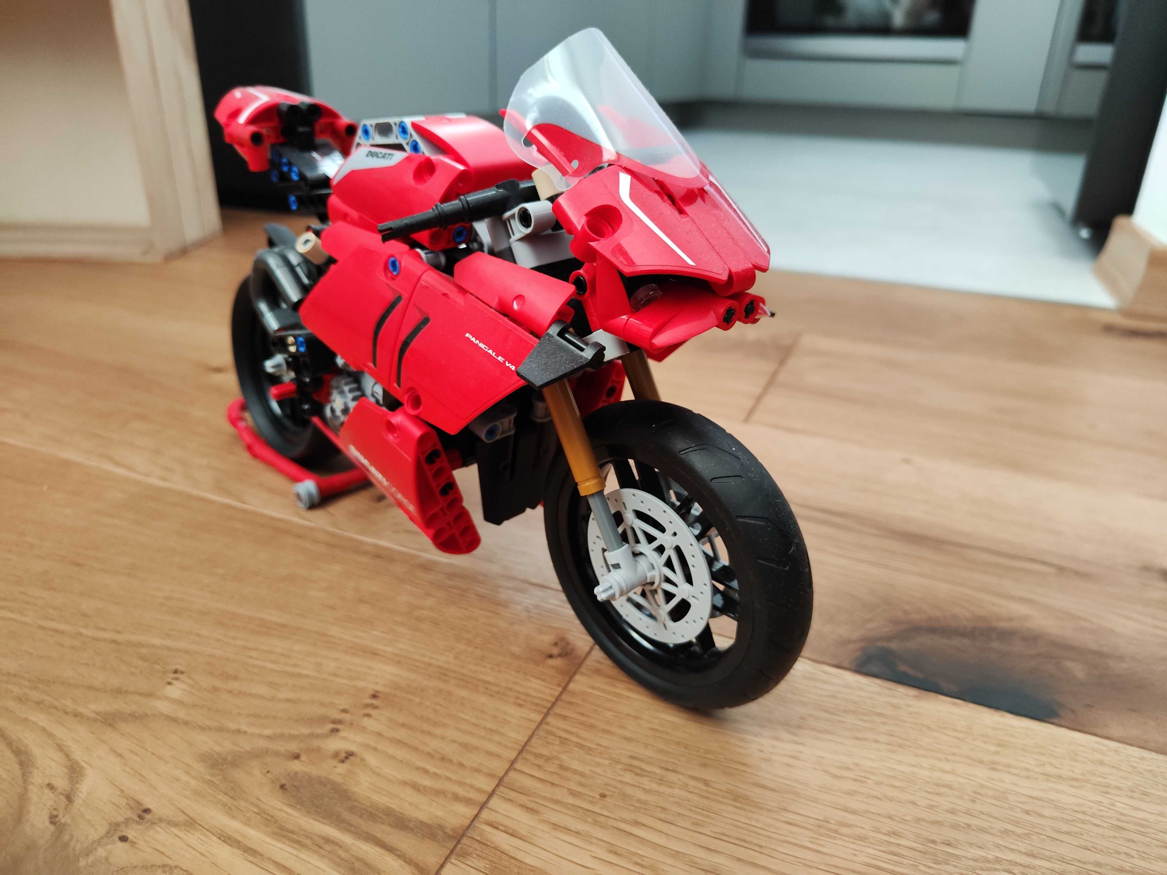 + OKAZJA STAN IDEALNY LEGO TECHNIC - Ducati Panigale V4 R - Komplet +