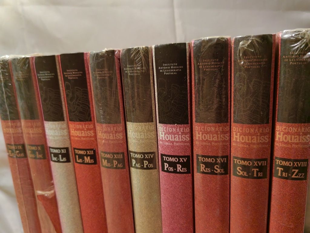 Dicionário Houaiss da Língua Portuguesa - 18 volumes - completo