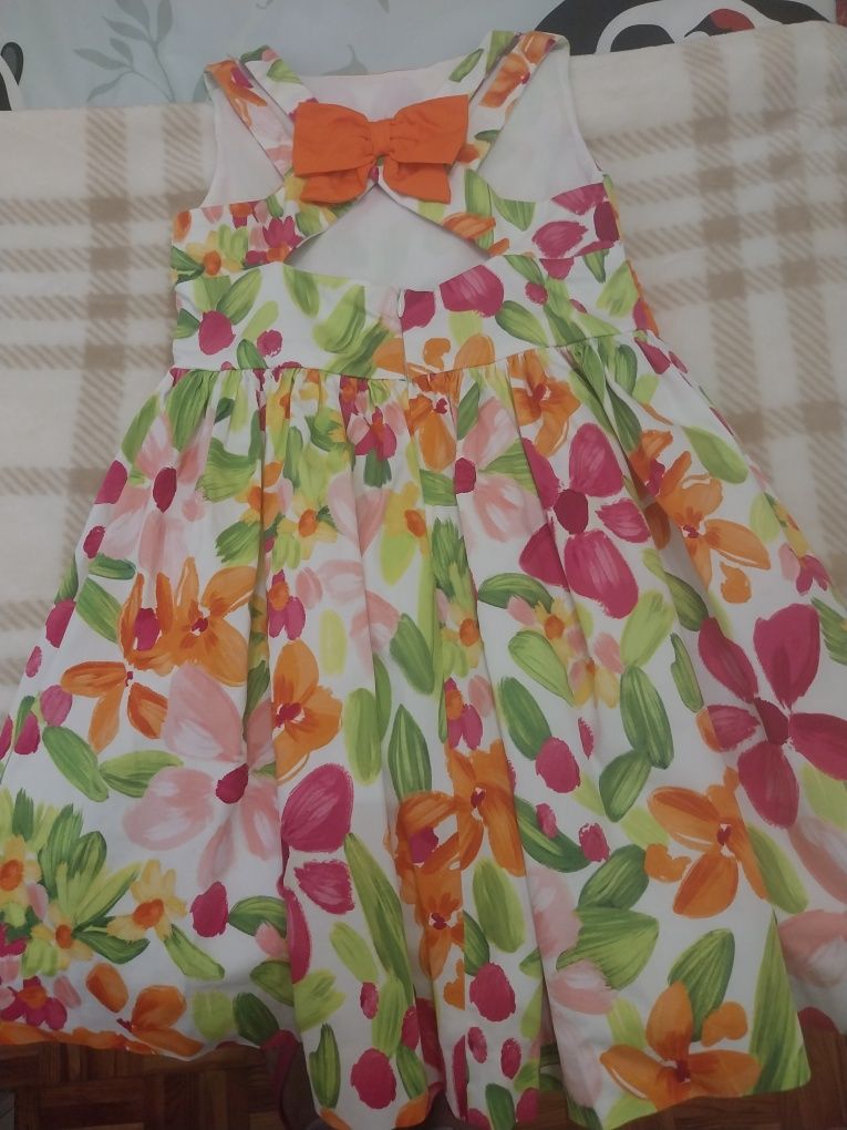 Roupa criança em bom estado