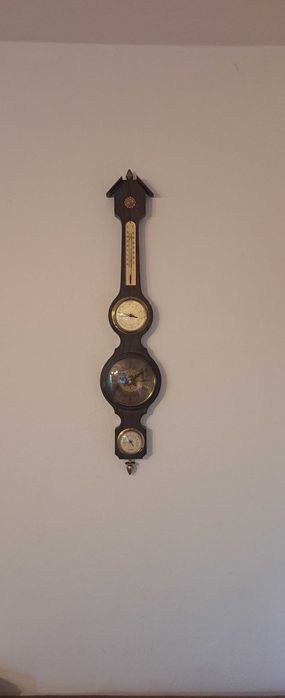 drewniano-mosiężna stacja pogodowa do powieszenia na ścianie