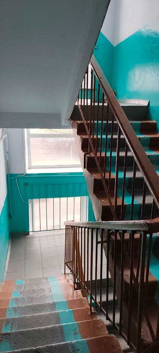 Продам 2к квартиру в м. Бар по вул. Героїв Майдану (р-н винного бару)