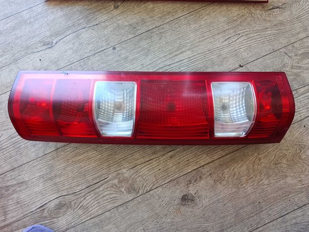 Lampa zespolona L tylna Lewa z Iveco Daily 3.0 Euro5 170KM z 2011 roku