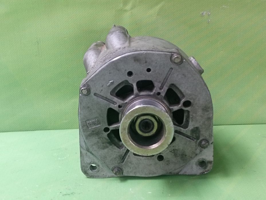 Генератор 1.9 Renault Trafic 2 Opel Vivaro Трафик Виваро Разборка Т2