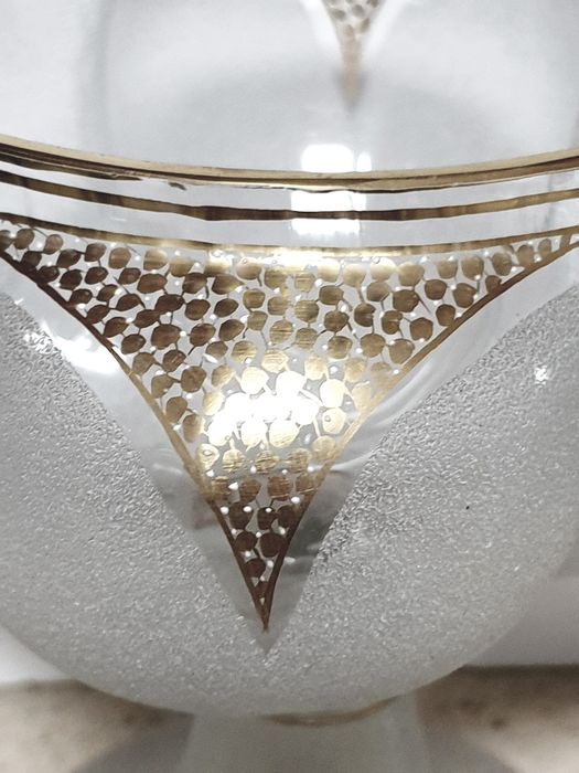 Magnífica rara antiga floreira em vidro dourado à mão