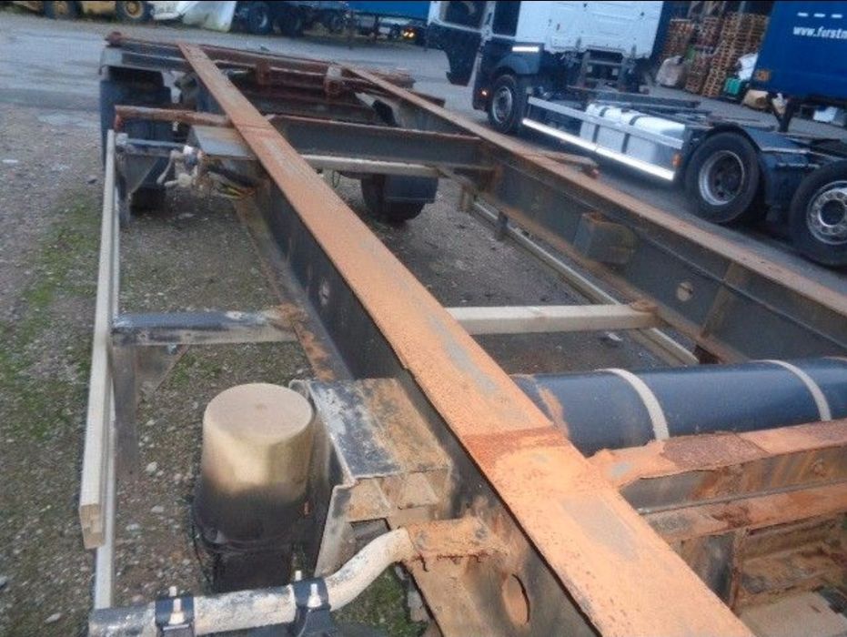 Przyczepa KRONE BDF 22,5 laweta rolnicza platforma rama podłoga