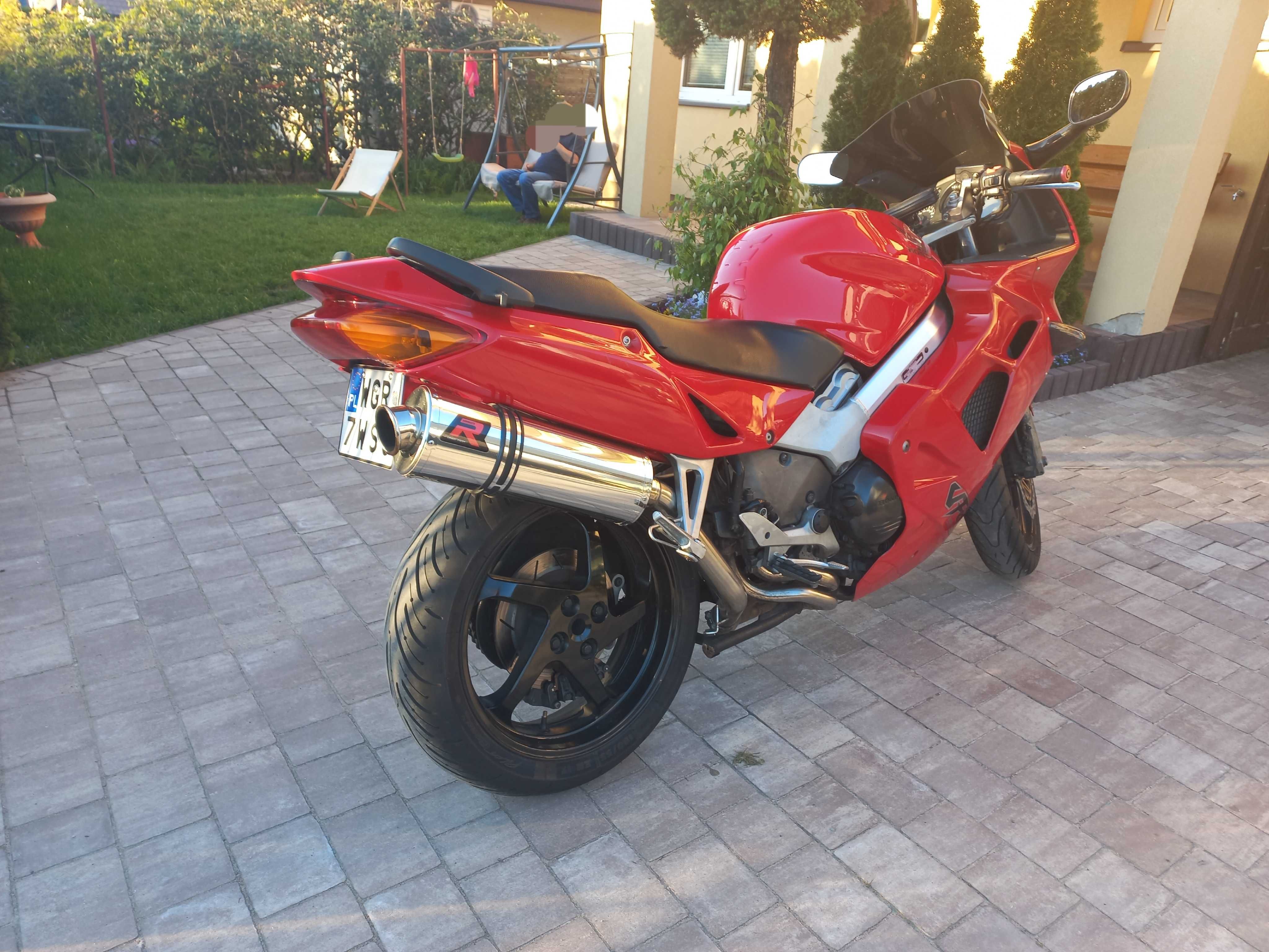 Sprzedam motocykl Honda VFR800 Fi rc46
