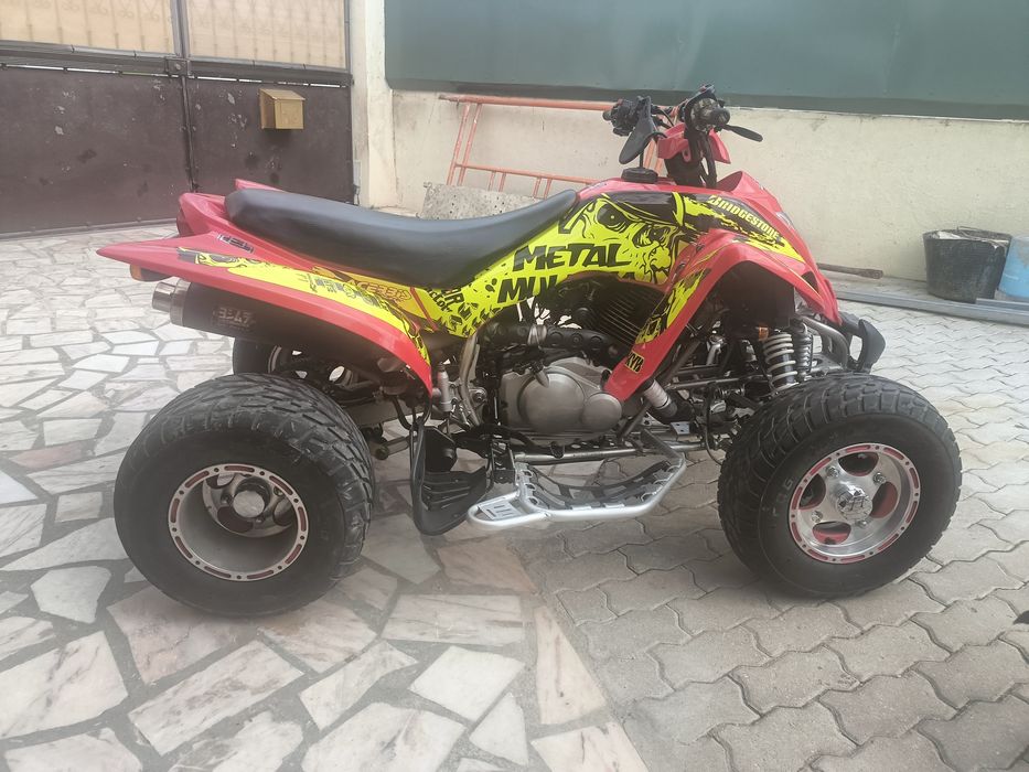 Vendo ao troco moto 4 400cc