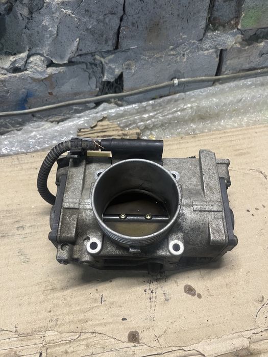 Дросельна заслонка дросільна заслінка Volvo S60 S80 V60 V70 XC70 2.4B