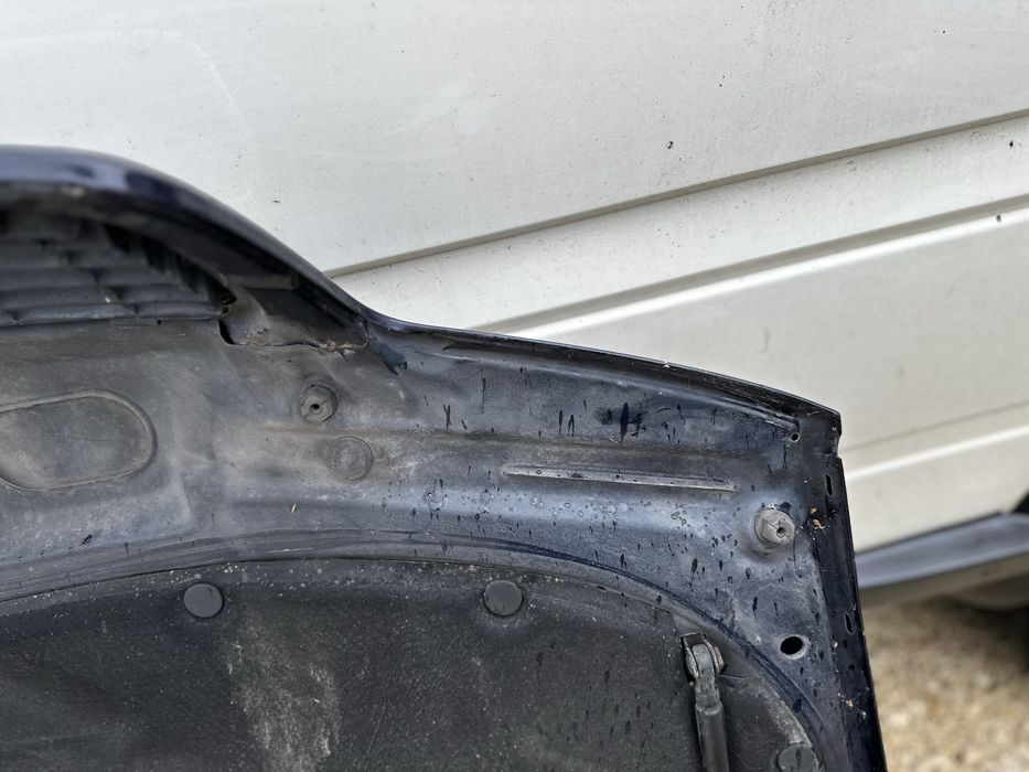 Maska klapa przód audi a4 b5  LY5L