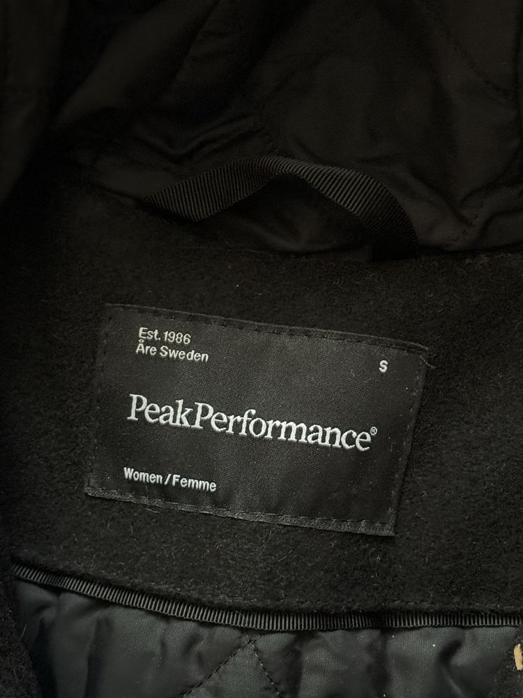 Peak performance S duffel жіноча куртка парка дафл кот пальто outdoor