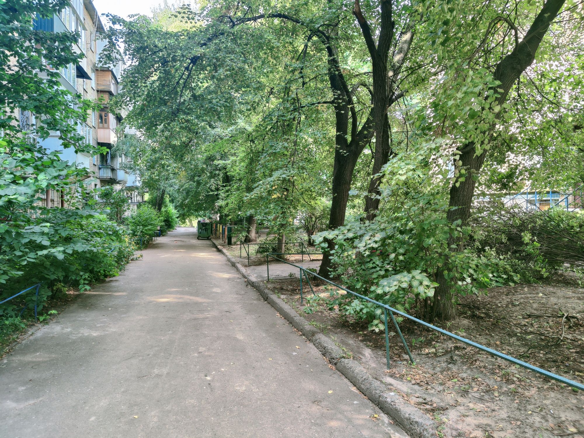 ТЕРМІНОВО!Продається 3-кімнатна квартира в центрі Києва