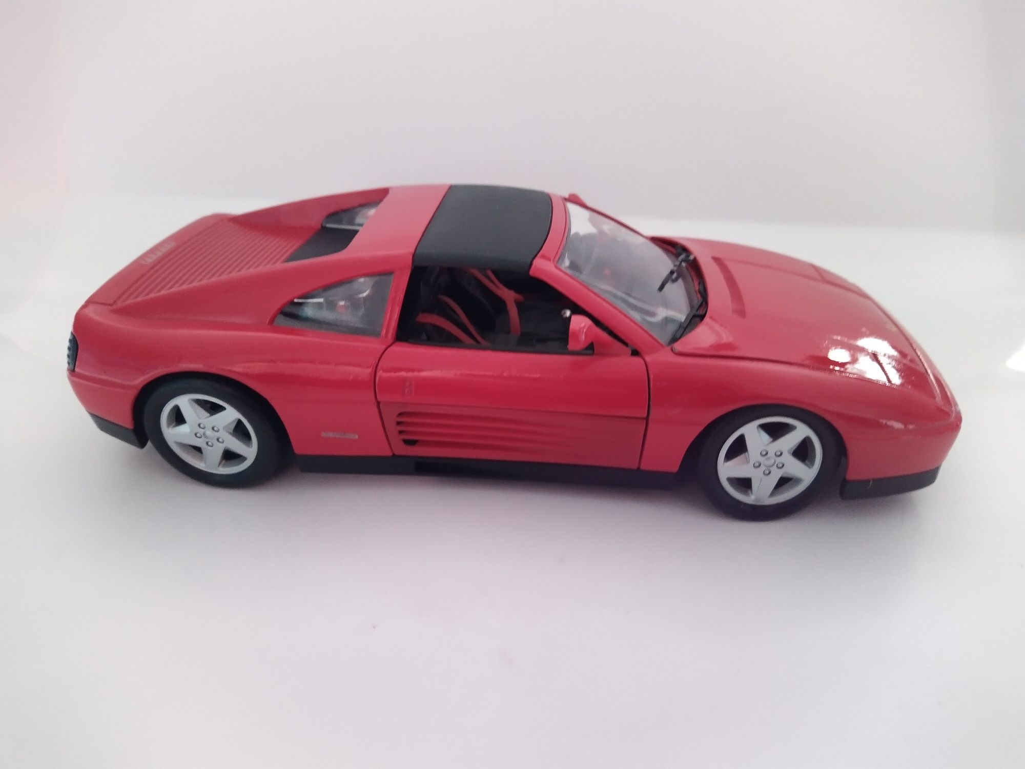 Ferrari 348 TS Maisto Skala 1:18