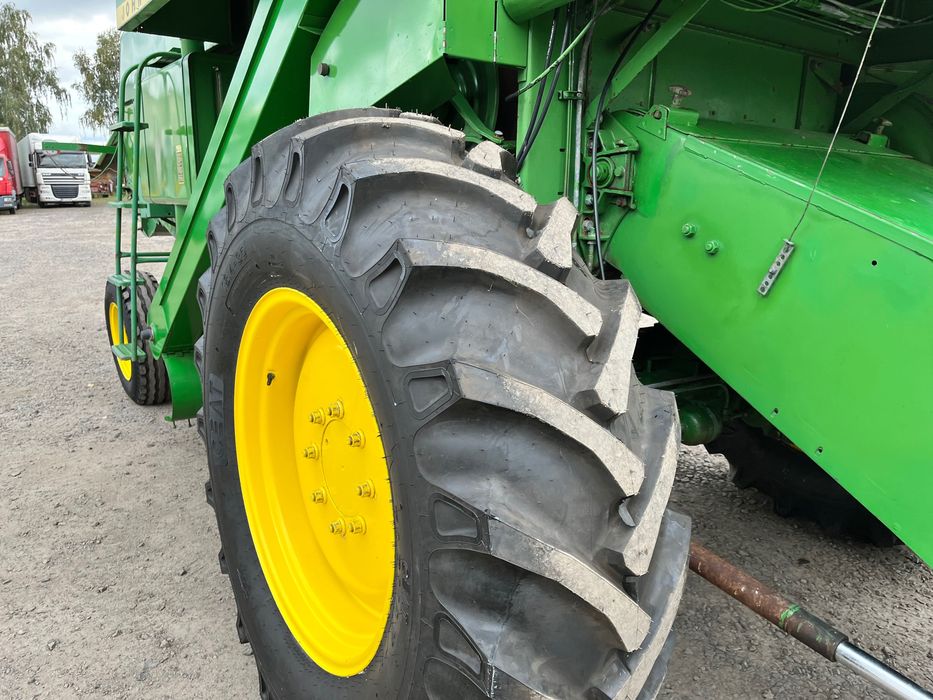 Комбайн John deere 955