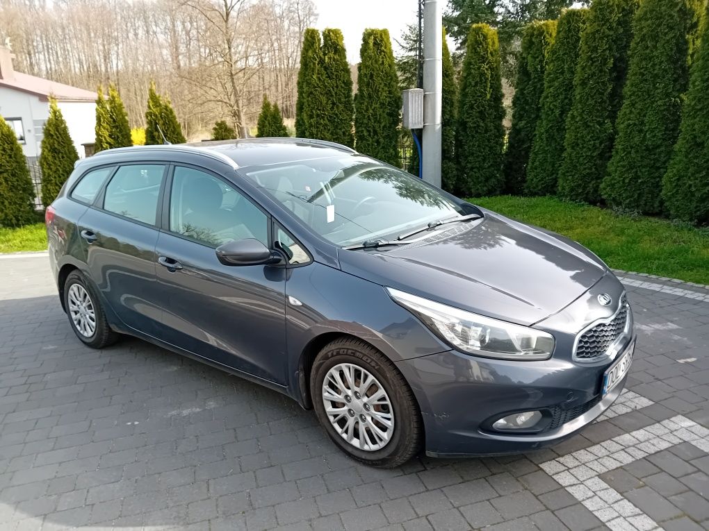 Kia Ceed 1.6 CRDI Super Stan