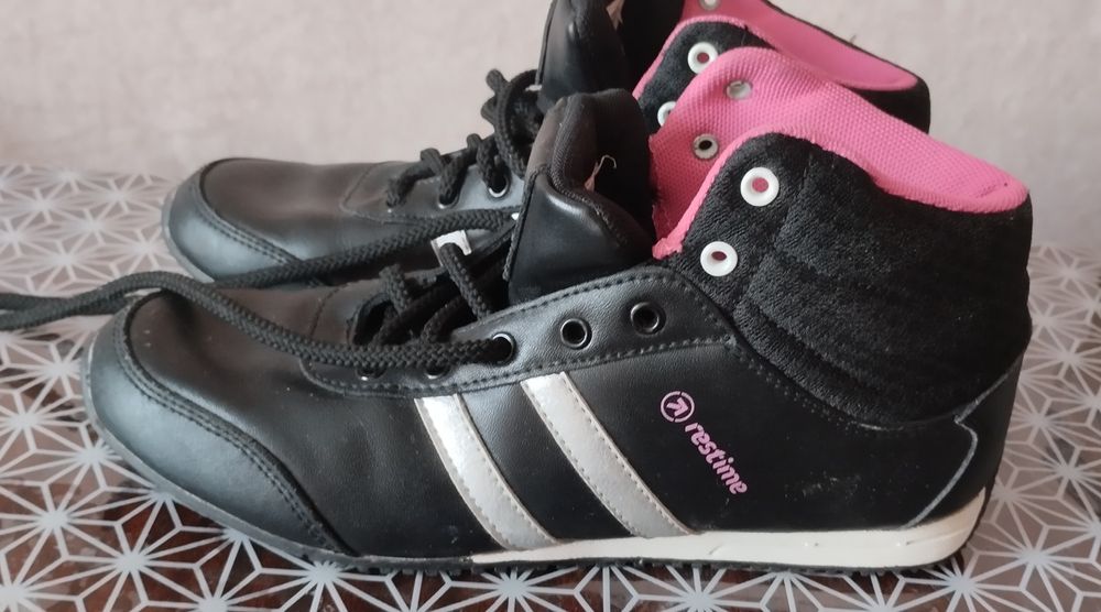 Кросівки  restime р. 38.5. Puma Натур шкіра