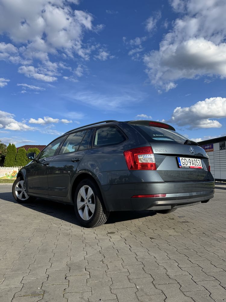 Skoda Octavia III Combi Ambition 1.6 TDI CR 85 KW (115 KM) 5-biegowa