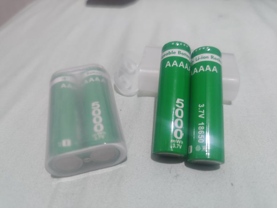 Акумулятор 18650, 3.7V, 4500 mWh, з носиком (реальна емкість 1500 mAh)