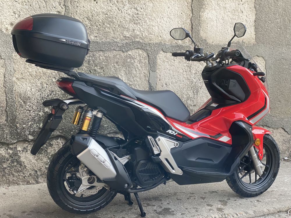 Макси скутер Honda ADV 150 из Японии+документы