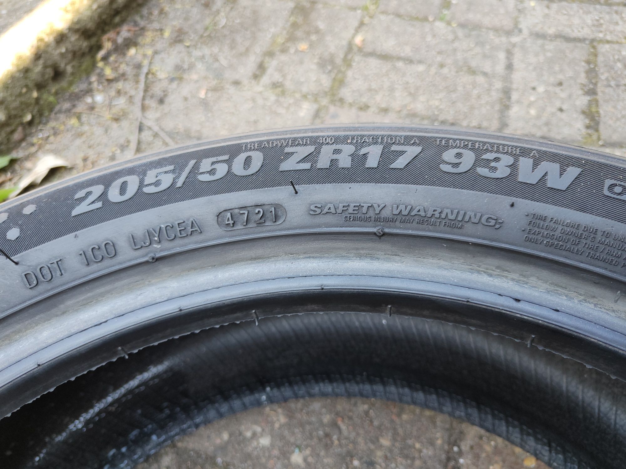 1szt Kumho Ecowing ES31 205/50/17 93W 7,5mm grudzień 2021rok