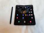 Smartfon Samsung Galaxy Z Fold 4 + etui + rysik S Pen