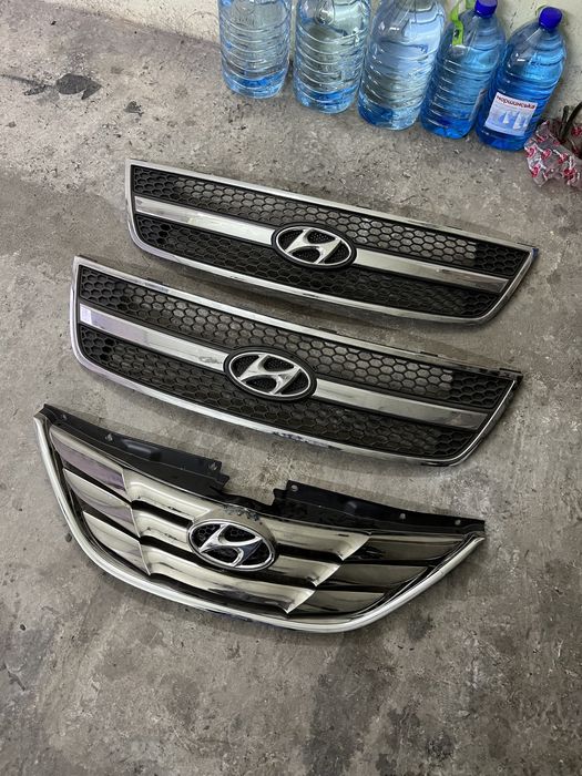 Решетка радиатора  Starex Hyundai