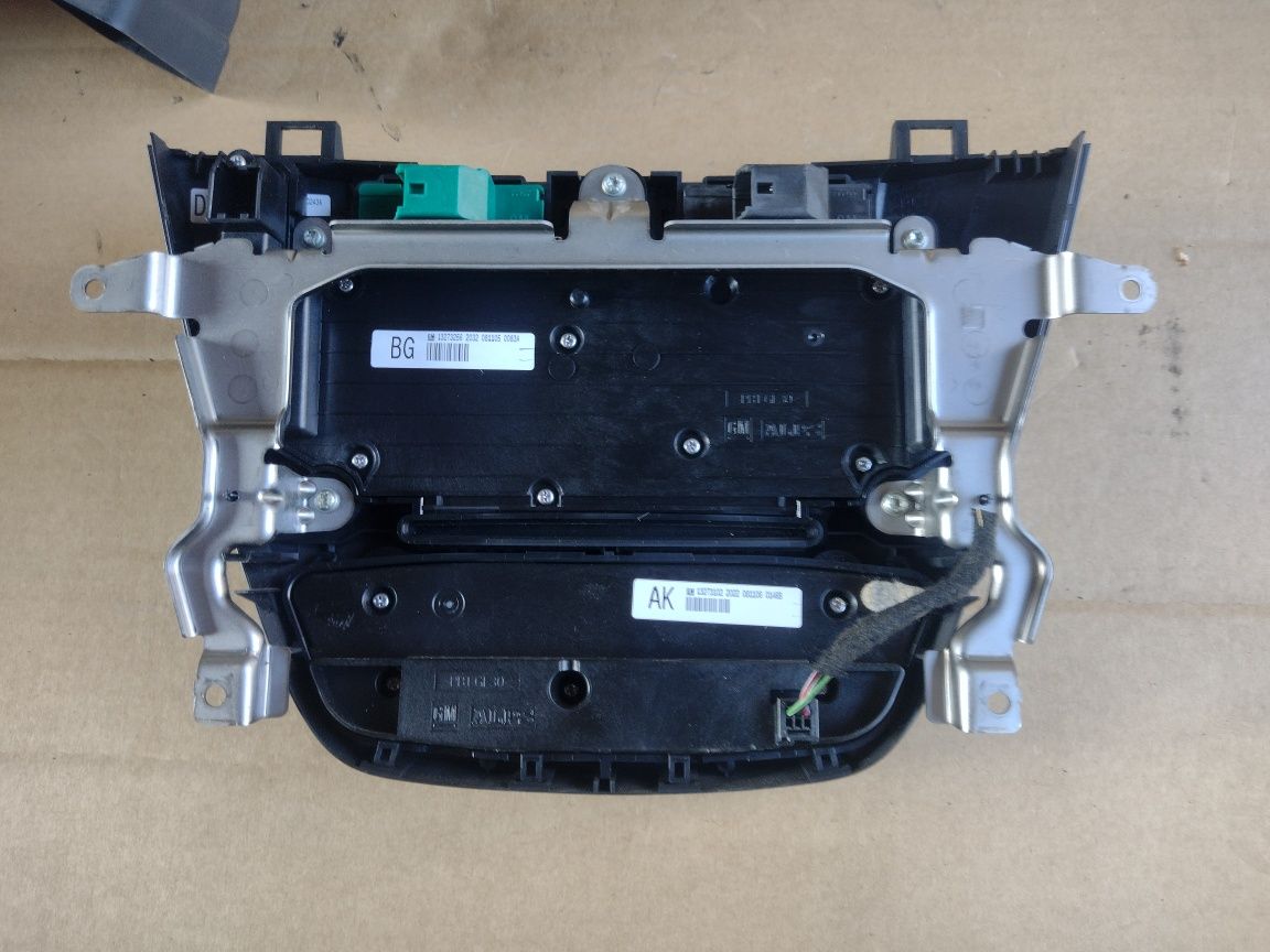 Opel Insignia A 08- Radio DVD800 Navi kpl. Panel Wyświetlacz