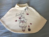 Poncho Gorjuss para menina