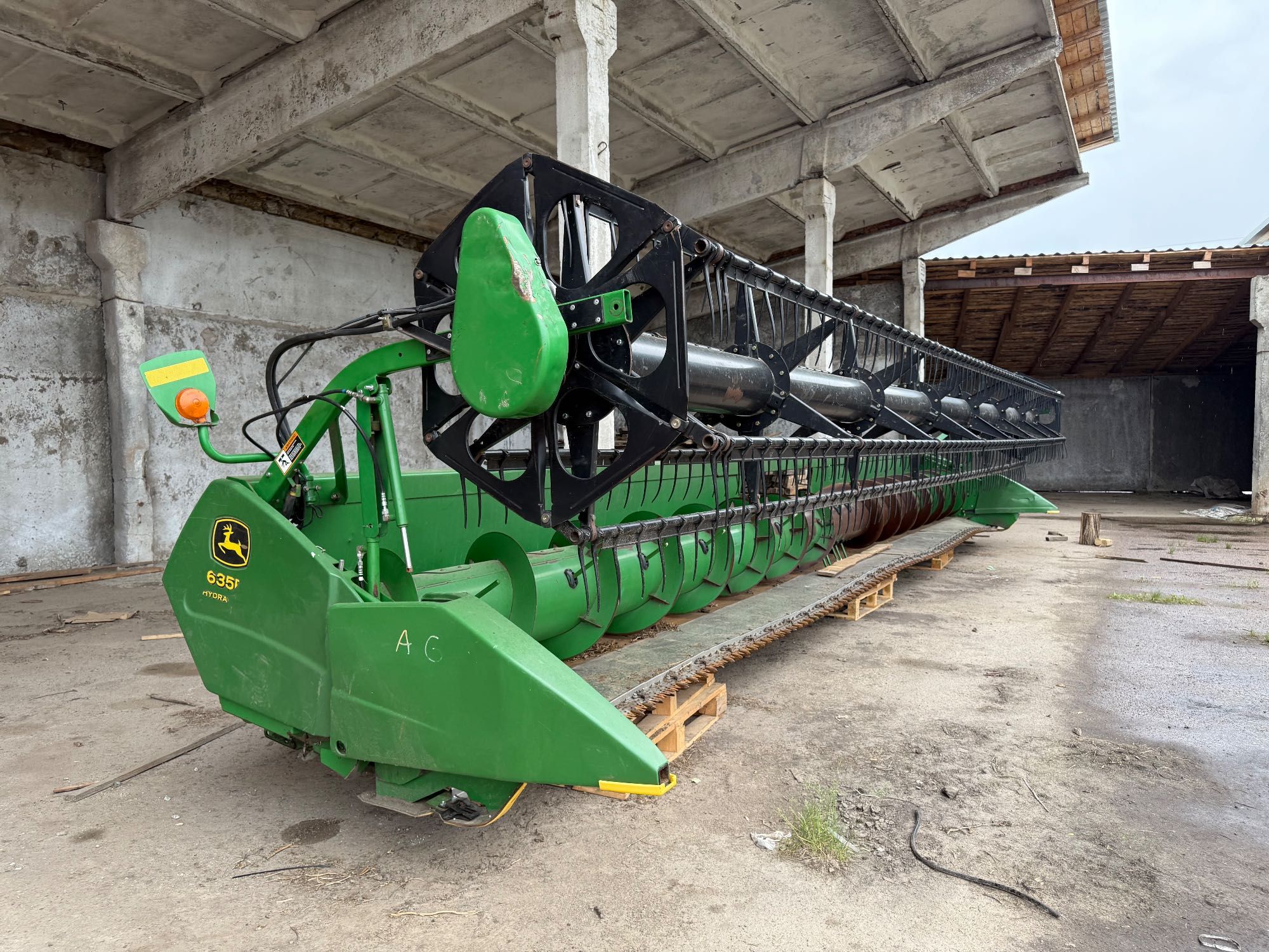 Жниварка флекс John Deere F635