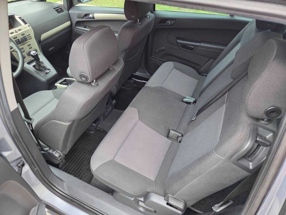 7- місний Opel Zafira в ідеальному стані. Не  битий, не фарбований.