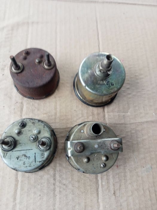 Дозатори, трубки, датчики до тракторів Т-16 Т-25