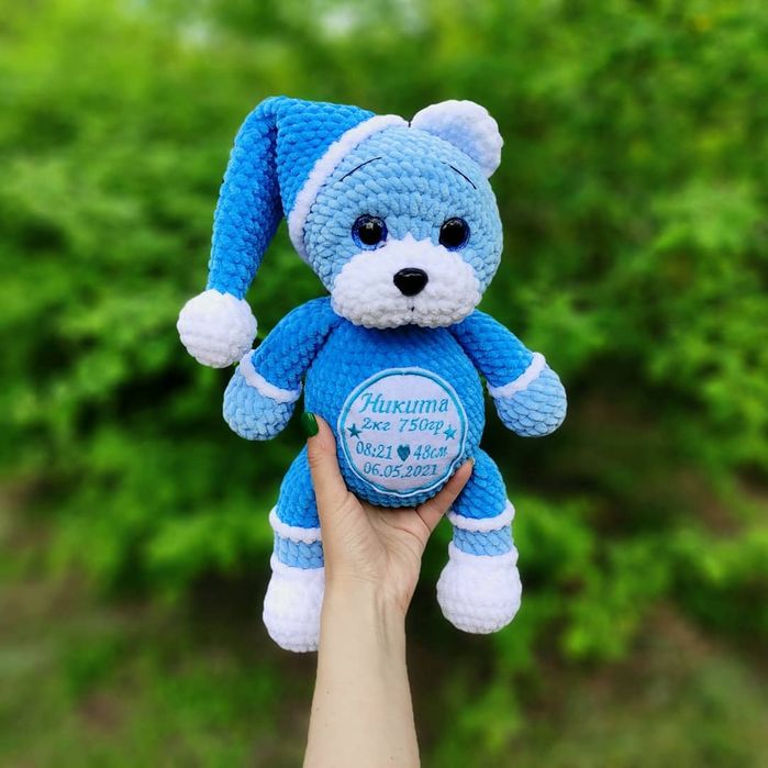 Именная мягкая игрушка, вязаная игрушка мишка с метрикой вышивкой