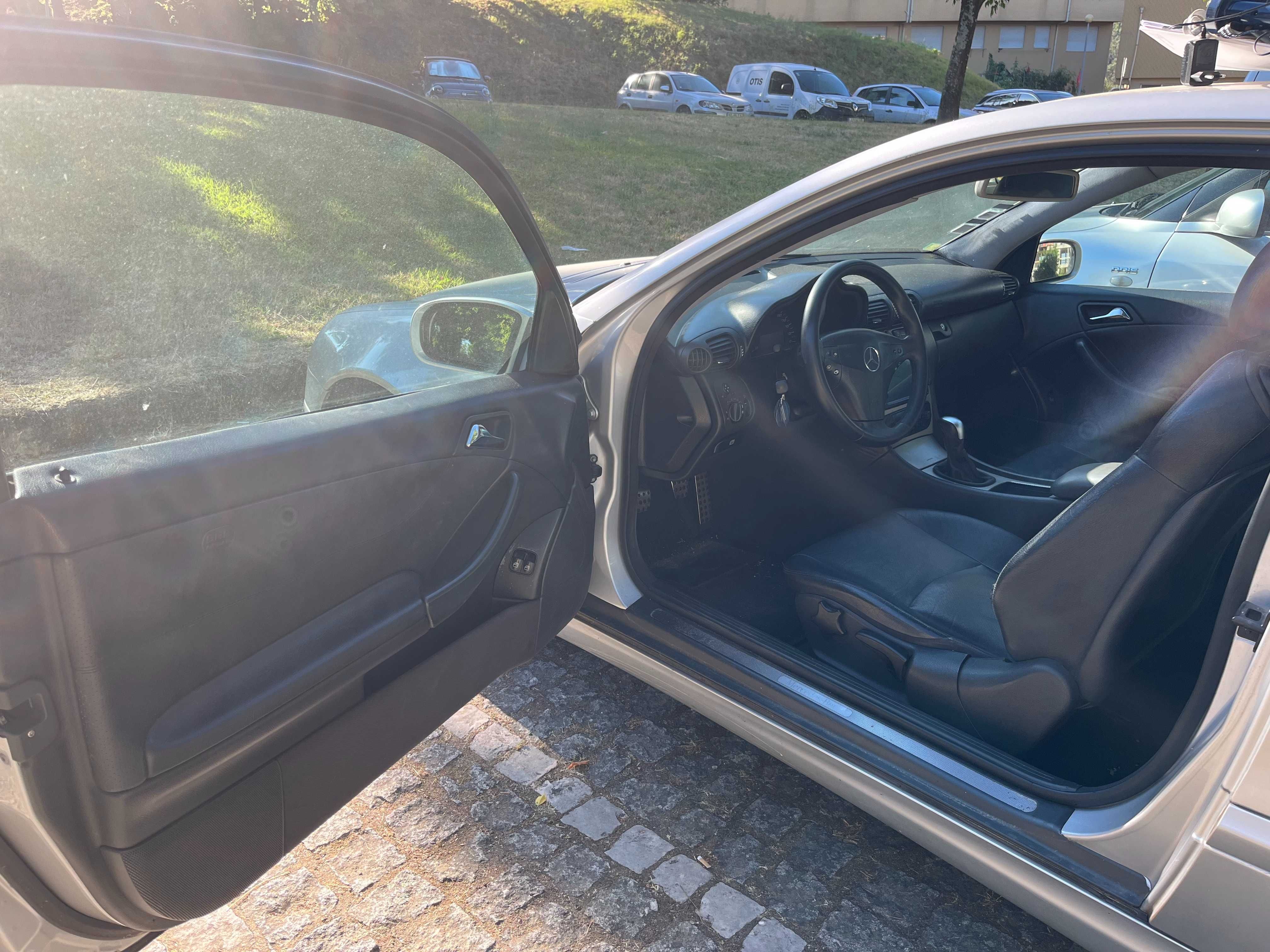 Mercedes-Benz c180 Sportcoupe -  Desportivo e fiável