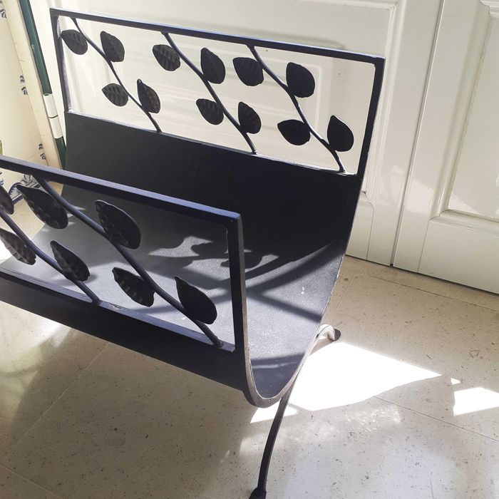 Cesto em  ferro para lenha