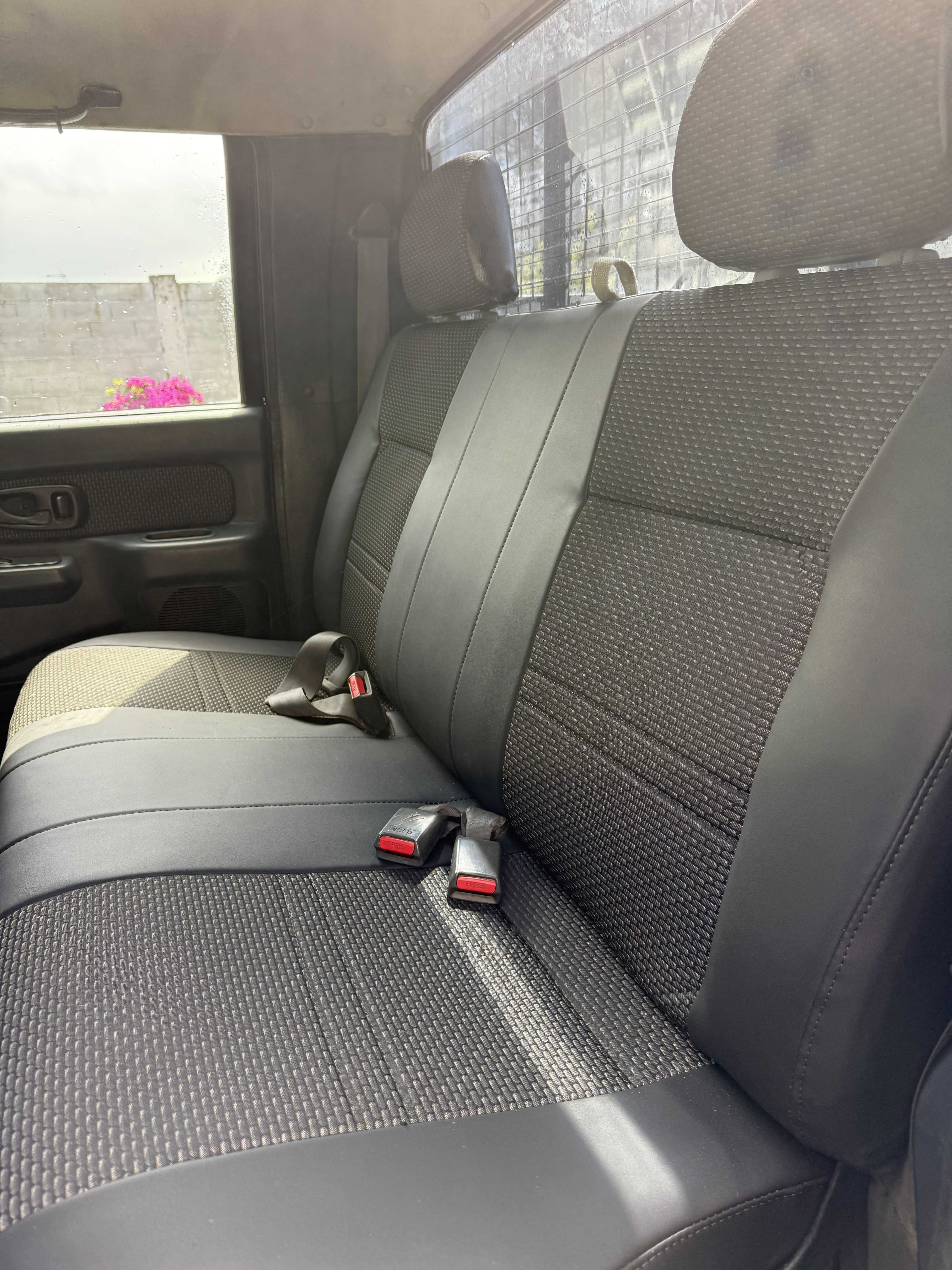 MITSUBISHI L200 2.5 TD 4X4 C/ AC + EXTRAS