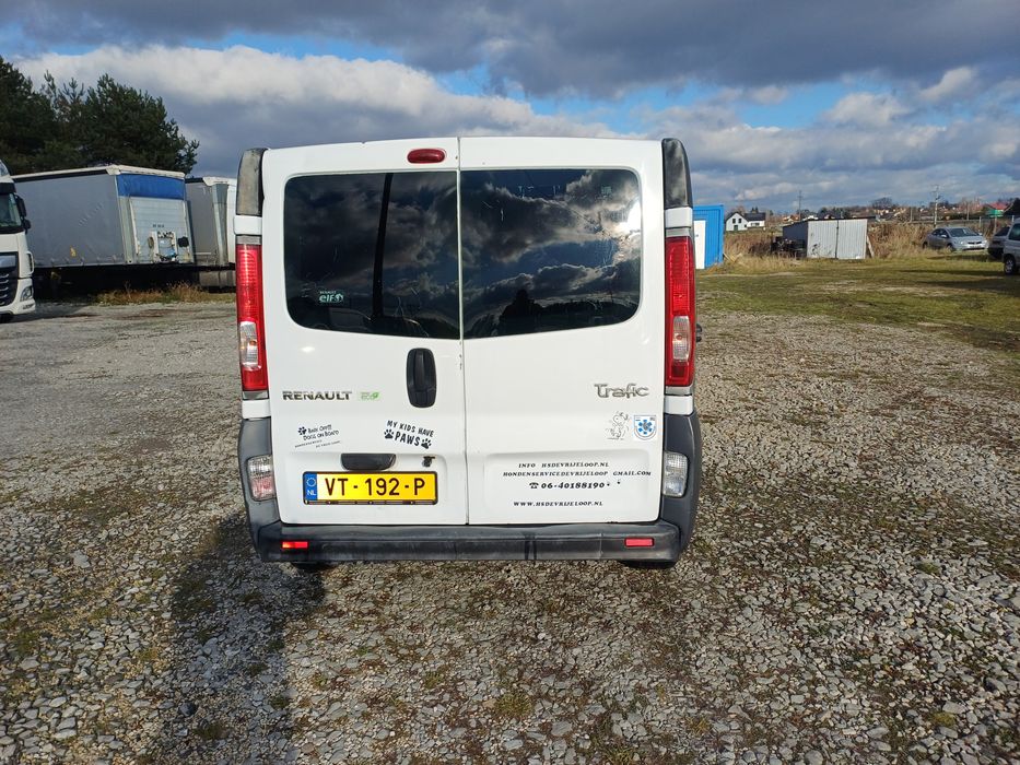 Renault  Trafic  dlugi