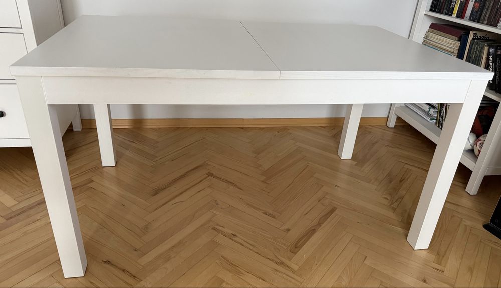 Stół do jadalni  lub kuchni