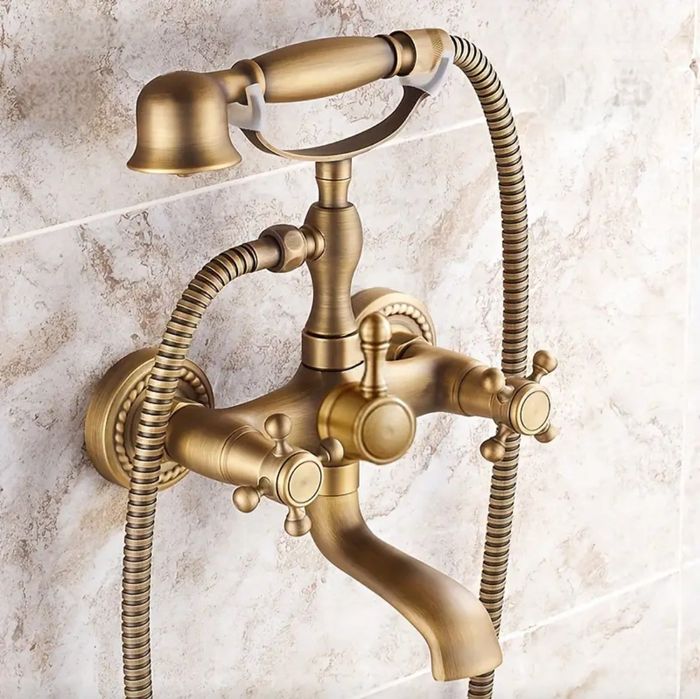 Новий античний ретро змішувач для ванної  з душем в бронзовом кольорі