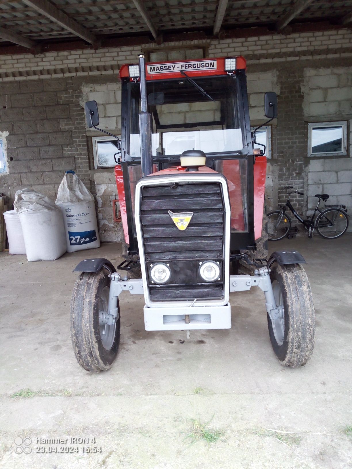 MASSEY 275 70KM wspomaganie (4512))