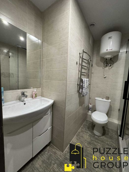 Продаж просторої 3-к квартири біля метро «Чернігівська»