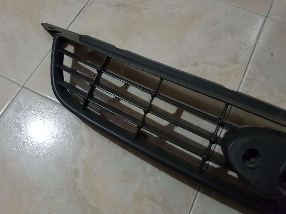 Grelha Ford Focus