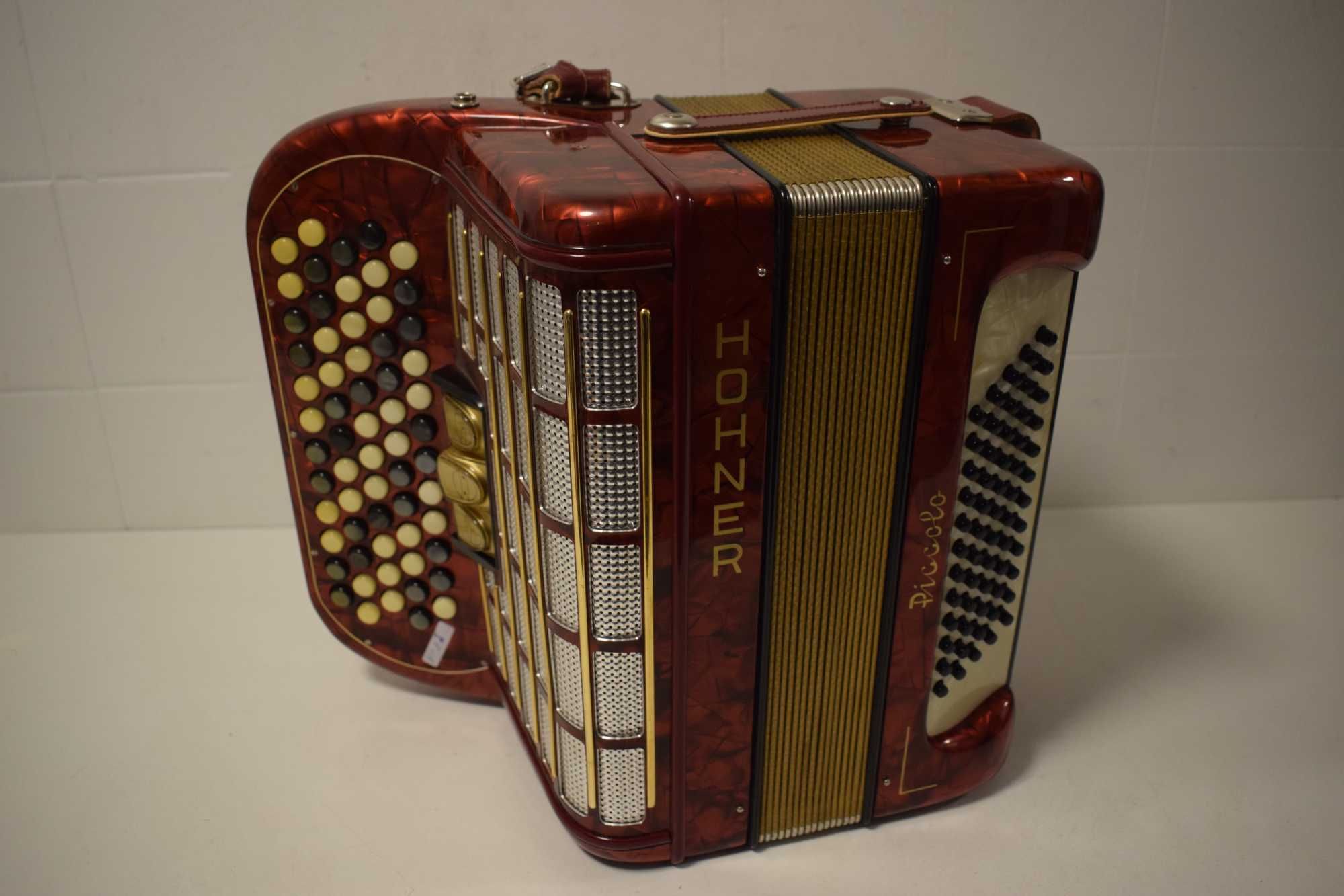 Acordeao Hohner Picolo 2 Voz. N 111