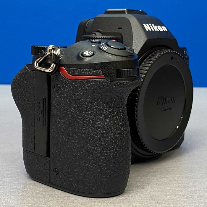 Nikon Z5 II (Corpo) - 24.5MP | 3 ANOS DE GARANTIA
