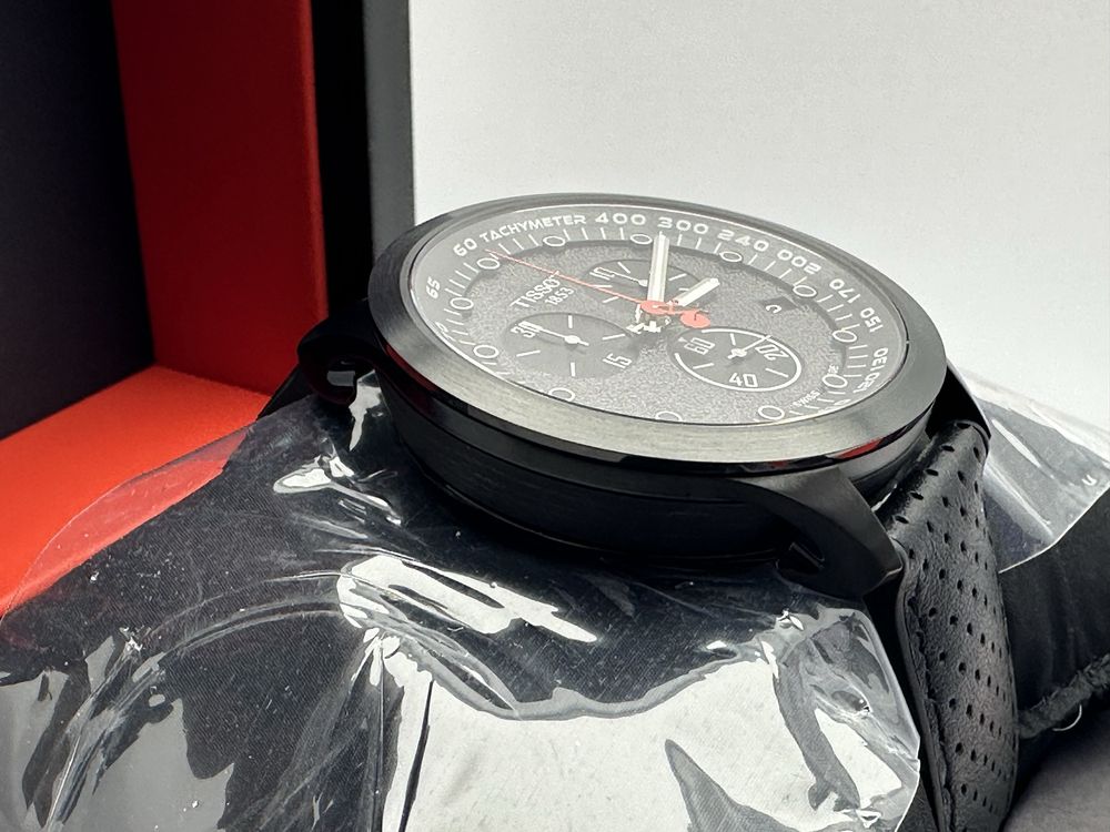 Tissot T-Race Cycling Vuelta 2022 Special Edition
