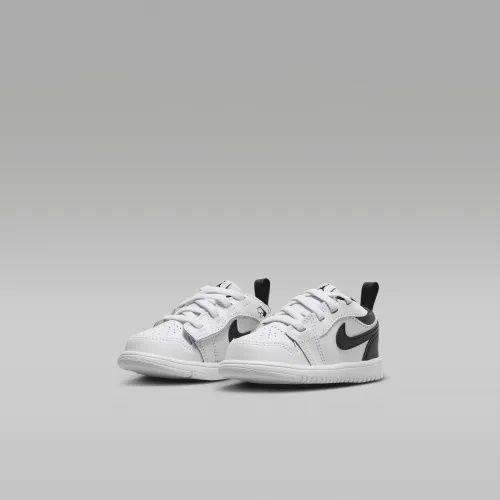 Оригінальні дитячі кросівки Jordan 1 Low ALT (DR9747-132)